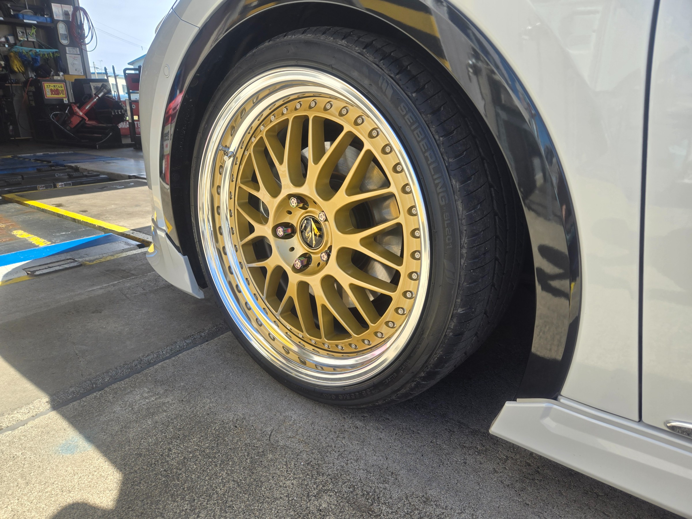 新型プリウス60に WORKホイール VS XXSR 装着ヾ(≧▽≦)ノ 新型プリウス60に WORKホイール VS XXSR 装着ヾ(≧▽≦)ノ
