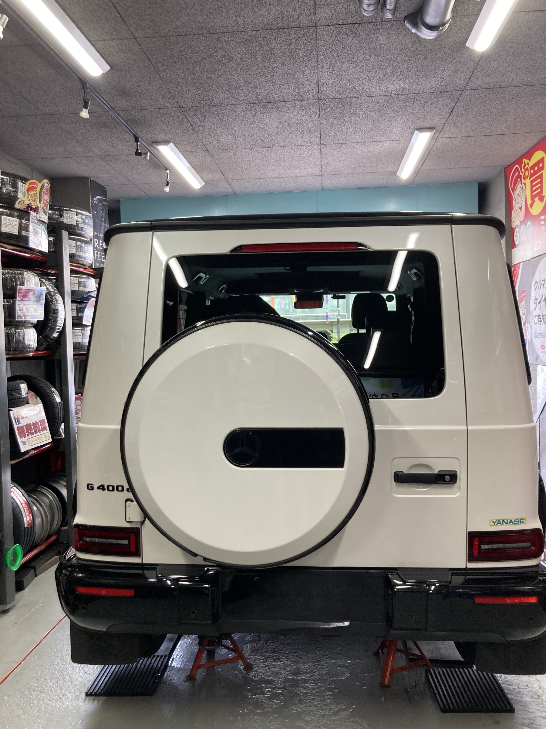 G400d タイヤ交換 | メルセデス・ベンツ Gクラス | スタッフ日記