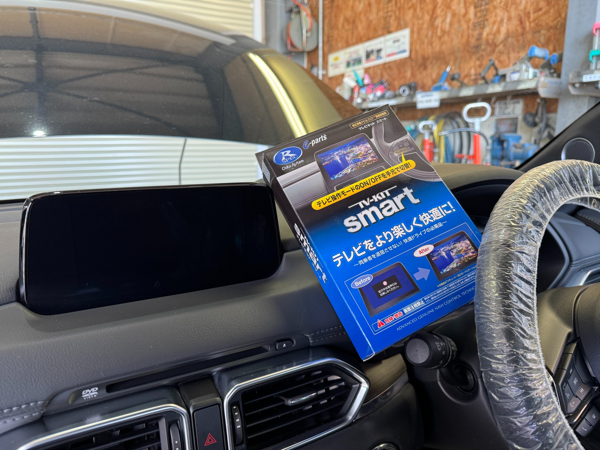 マツダ CX-8さん、ドライブレコーダーとTVキャンセラー取り付け