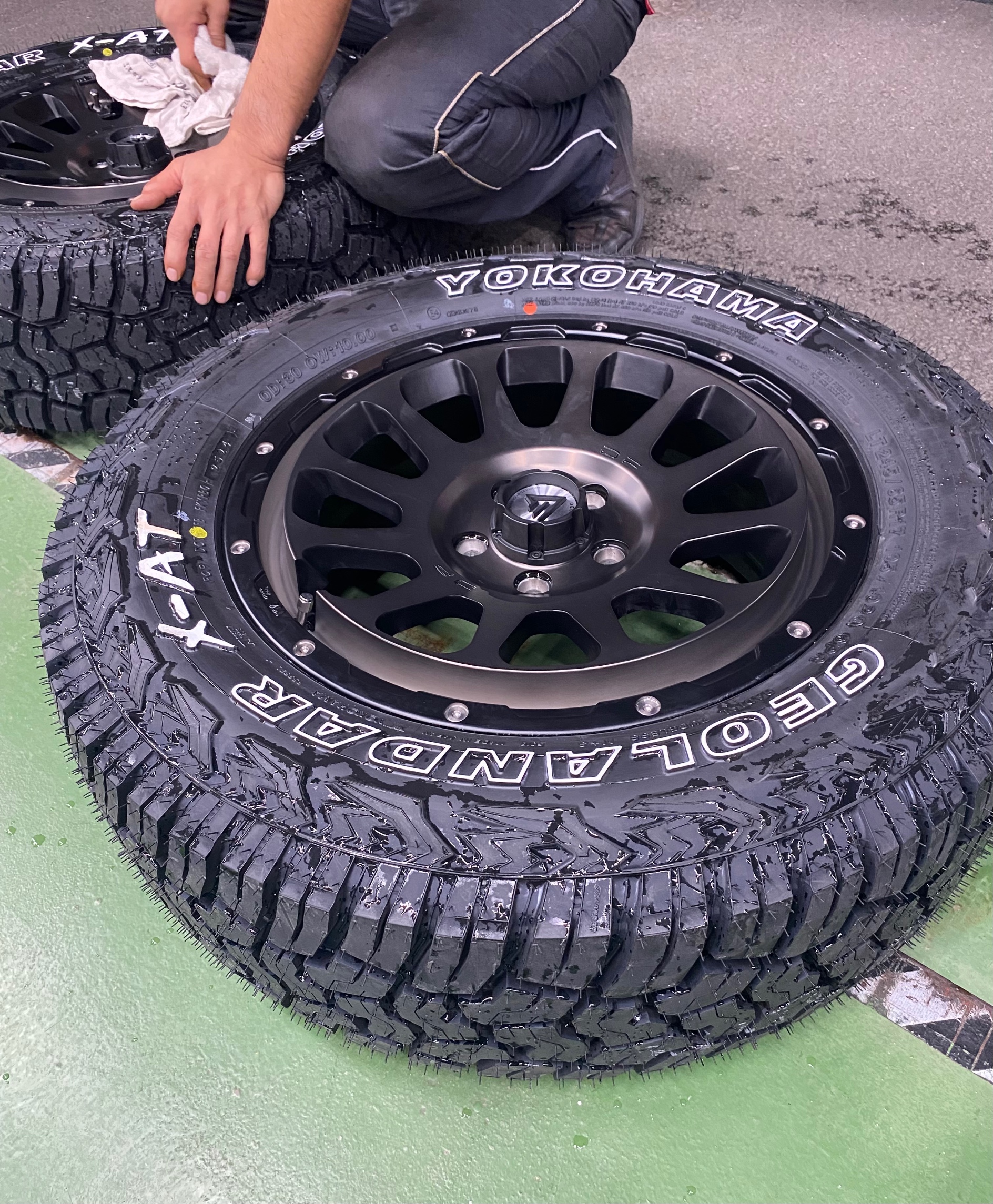 見た目タフ‼︎人気オフ系タイヤ「ジオランダーX-AT」RAV4サイズ
