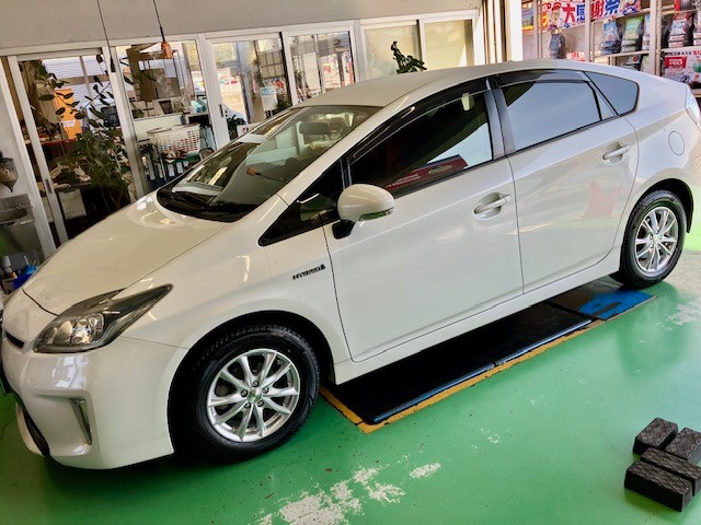 プリウスの冬セットは、純正ナット対応で | トヨタ プリウス ホイール