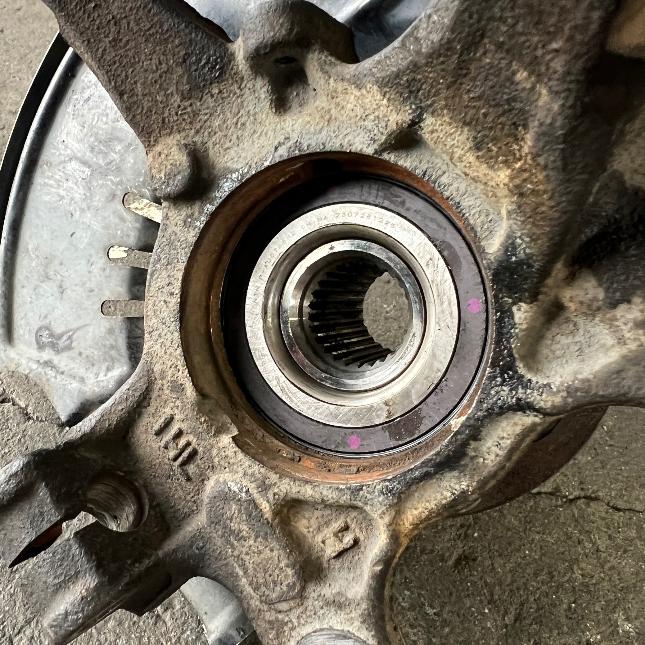 日産ノート　E12　ベアリング　RR　アセンブリ ノート E12 NE12 フロント ハブベアリング 左右2個セット HV33 : MCL