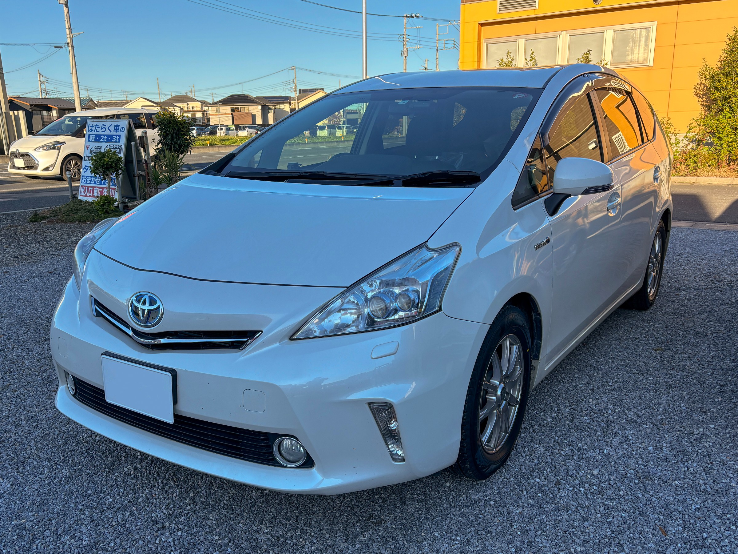 トヨタ プリウスαにブリヂストン BLIZZAK VRX3 + ECO FORME SE