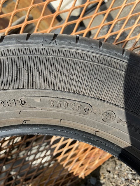 クラック（ひび割れ）って気持ち悪いですよね？ | ホンダ N-BОX