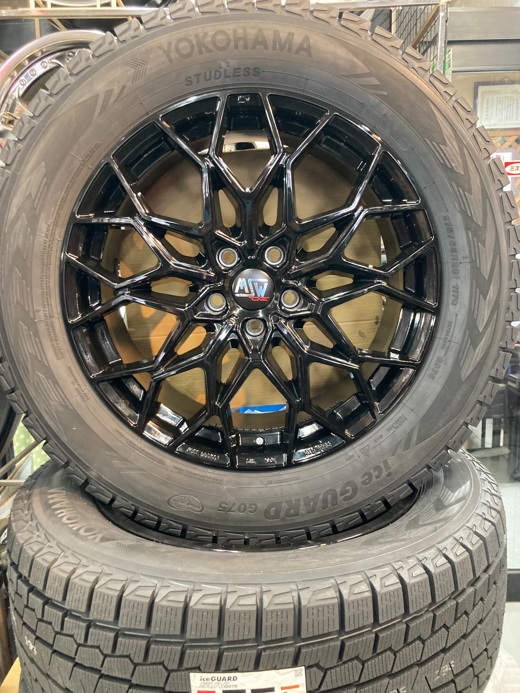 レンジローバー スタッドレスSET | ランドローバー | スタッフ日記