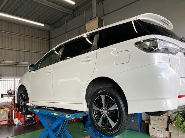 TOYOTA トヨタ WISH ウィッシュ スタッドレス タイヤ トヨタ・WISHのお客様はスタッドレス一本で | トヨタ ウィッシュ