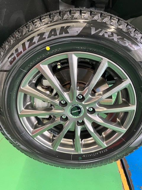 2024年 ブリザック VRX3 195/65R15 セレナAUTECHホイール 2024年 ブリザック VRX3 195/65R15 セレナAUTECHホイール