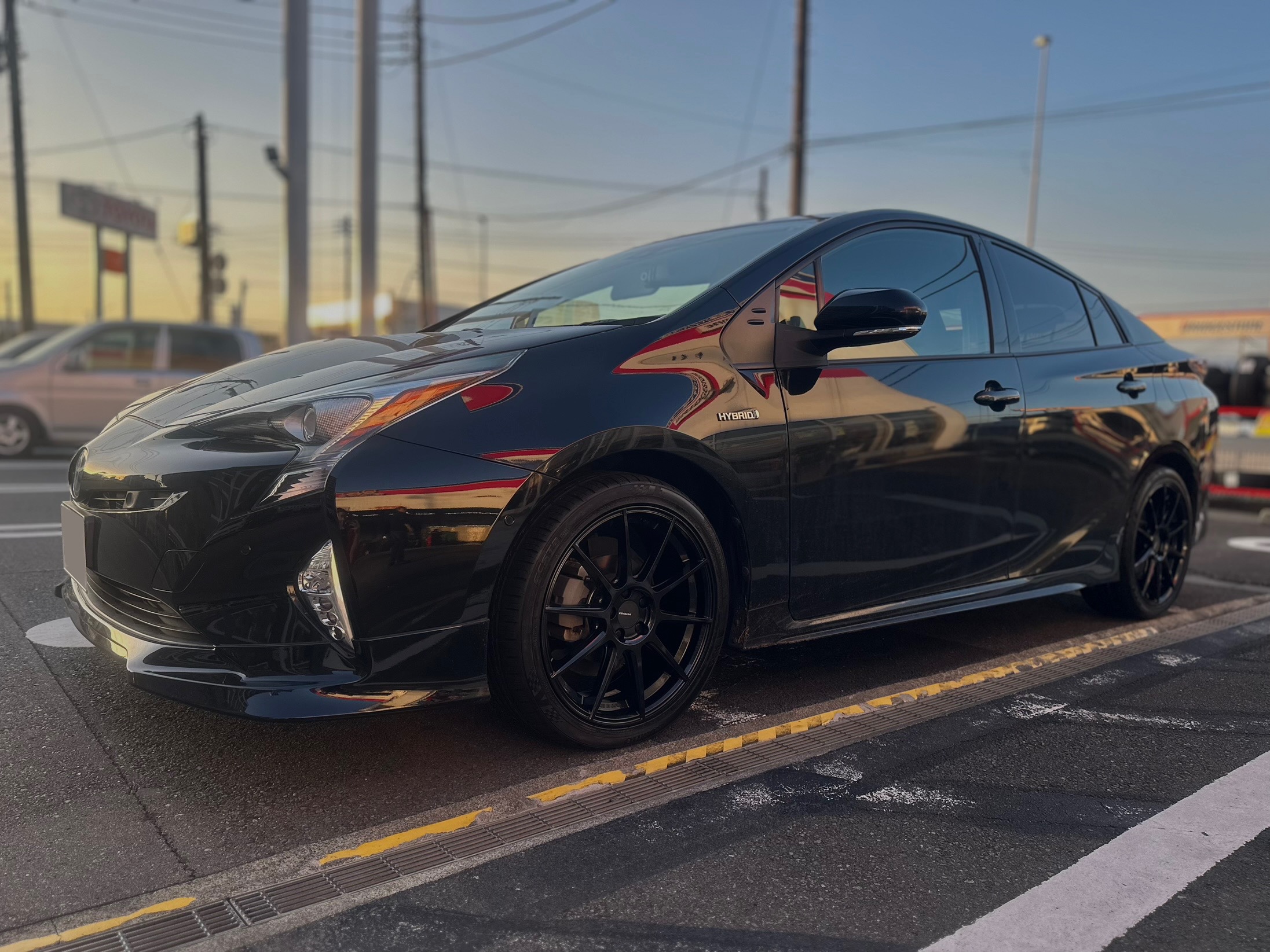 ささ トヨタ プリウス ブラックホイール トヨタ「プリウス」に特別仕様車「Black Edition」ブラック加飾