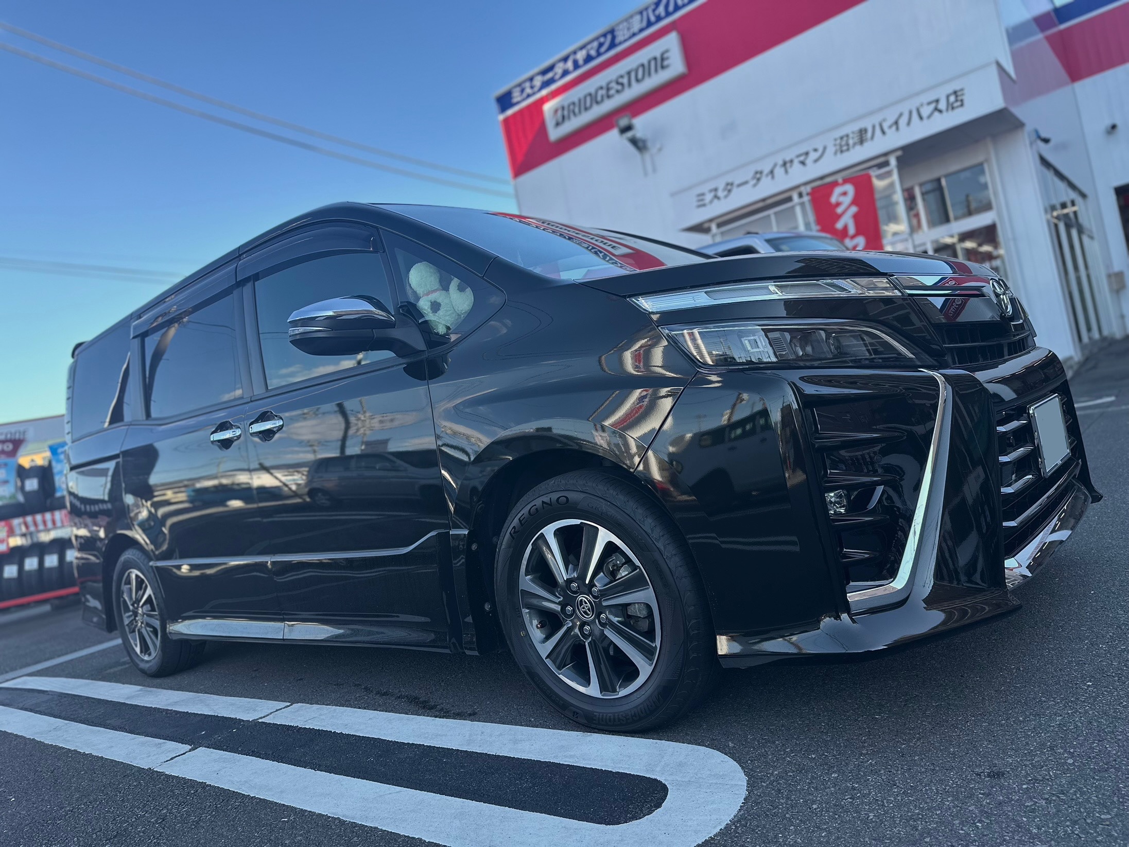 80ヴォクシーに新作レグノ【GR-XⅢ TYPE RV】 | トヨタ ヴォクシー