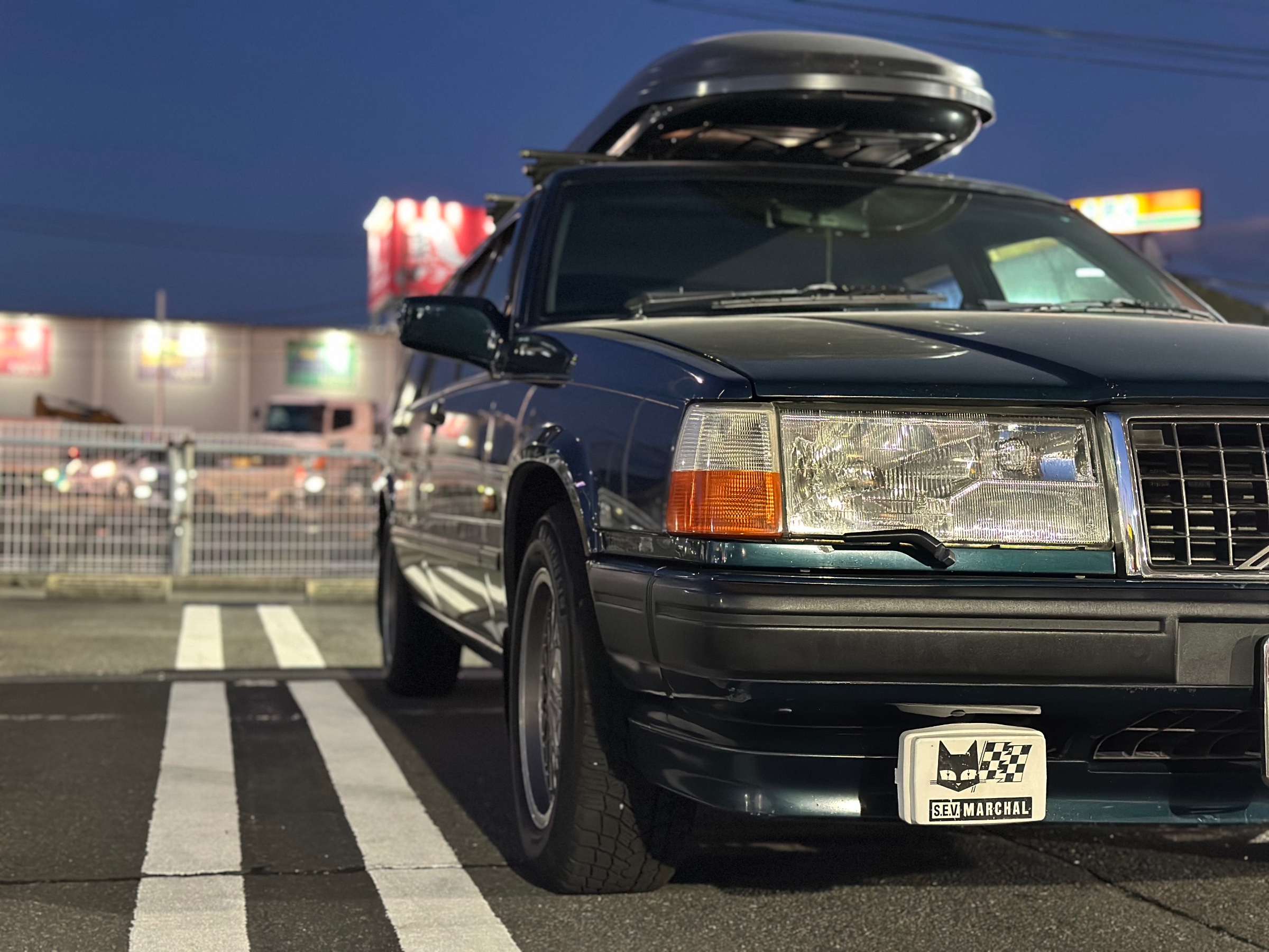 RECARO CLASSIC LX】クラシックボルボにクラシックなシートを