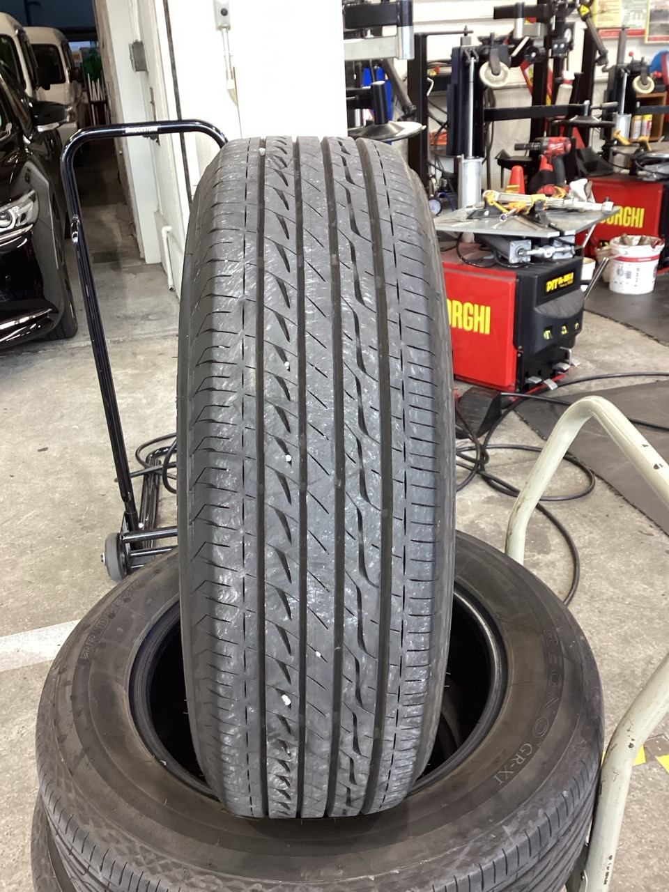 ☆彡ニッサンノート 185/65R15 レグノGR-XⅢタイヤ交換☆彡 | 日産
