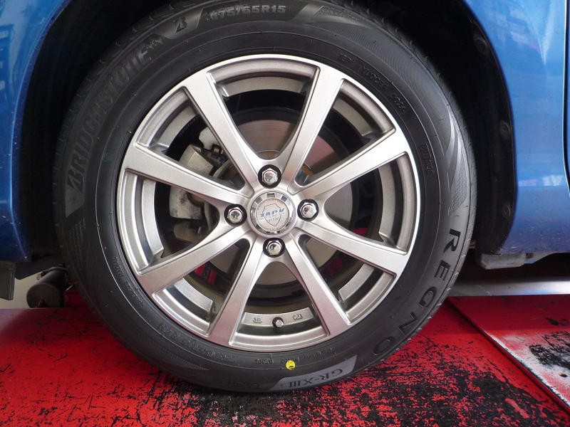ちいちゃん専用 アクア純正 レグノ175/65R15 タイヤ・ホイールセット