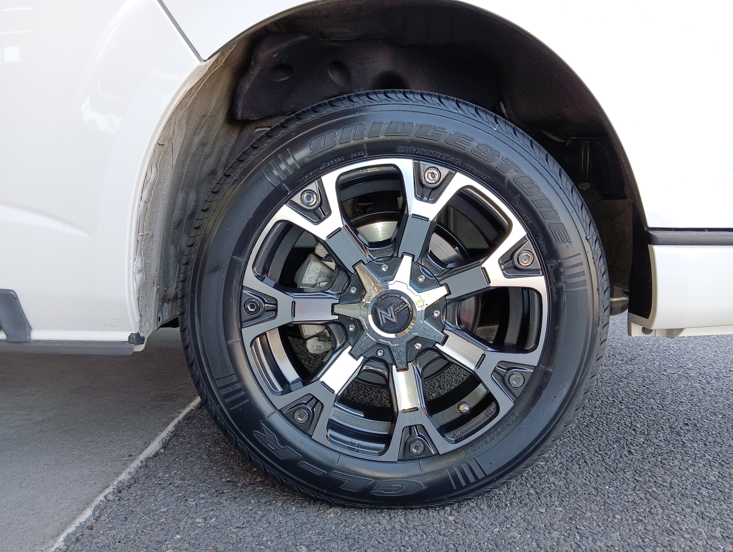 ハイエース✖GL-R✖ウォーヘッド | トヨタ ハイエース タイヤ