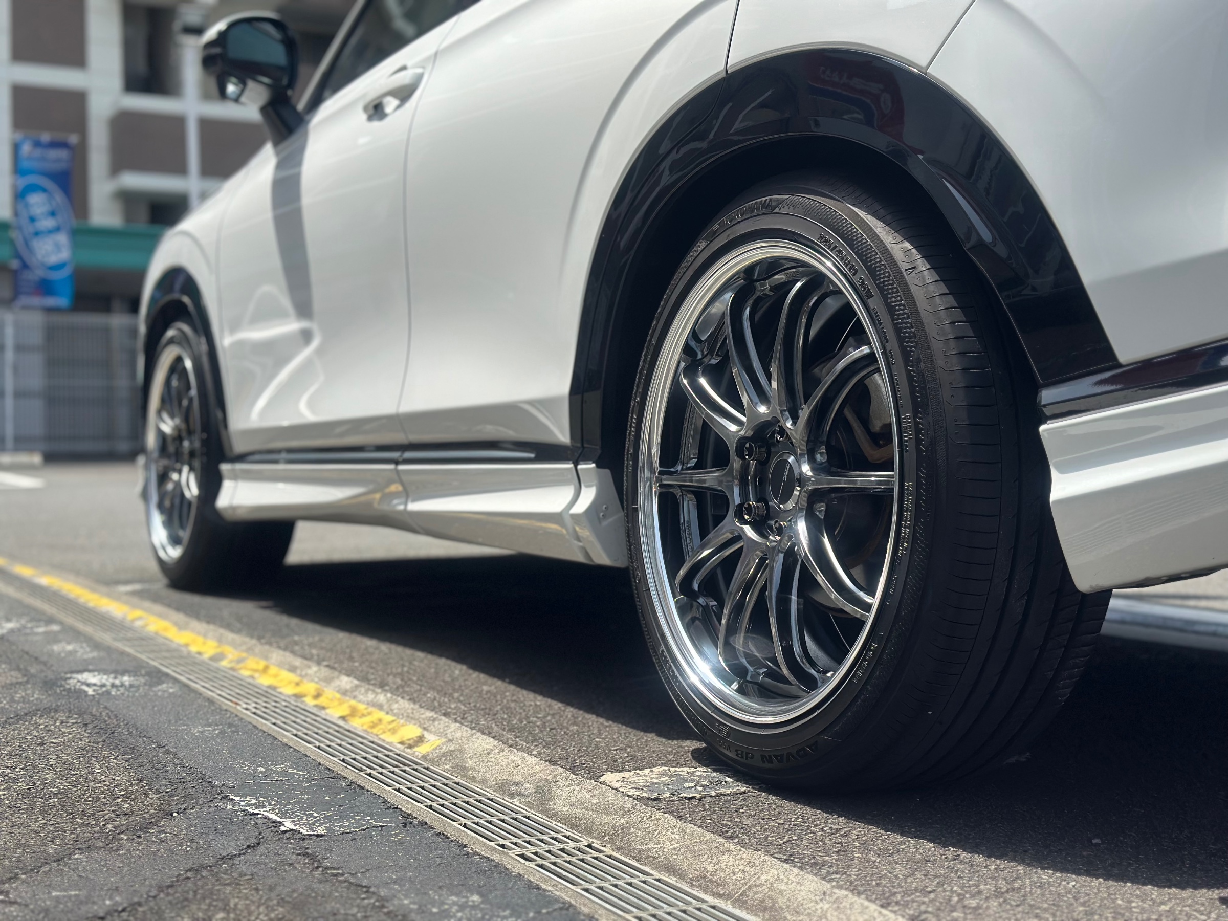 ウリ 23- ZX-25R Slip-On Exhaust BLADE 発売 – モリワキエンジニアリング