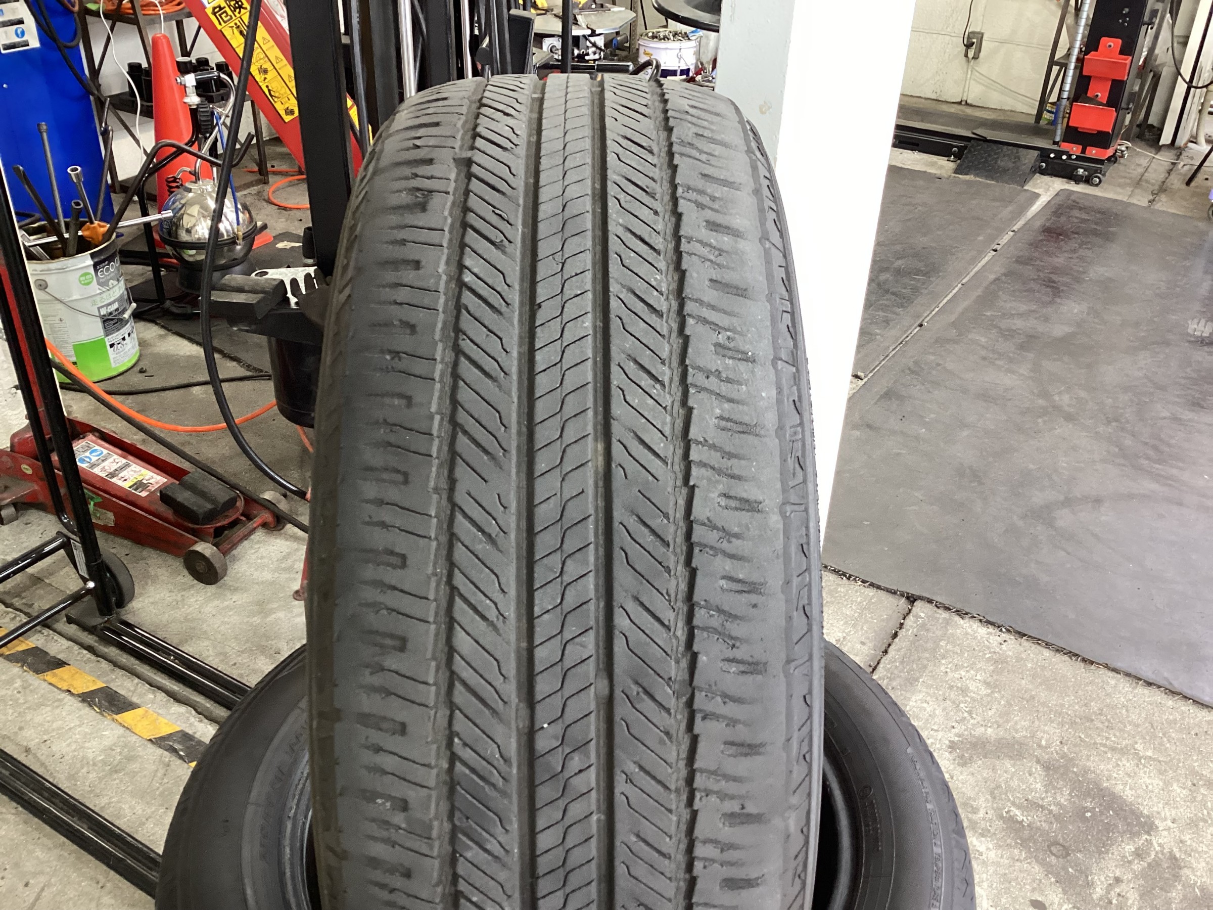 ☆彡mobox作業 トヨタ ハリアー プレイズPX-RVⅡ 235/55R18 タイヤ交換