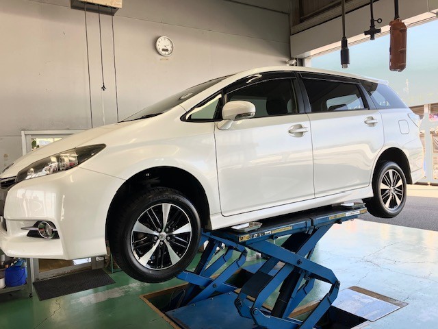 195/60R16でもセレナじゃないんです | トヨタ ヴィッツ タイヤ タイヤ