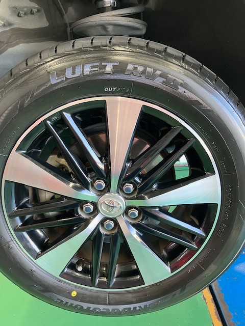 195/60R16でもセレナじゃないんです | トヨタ ヴィッツ タイヤ タイヤ