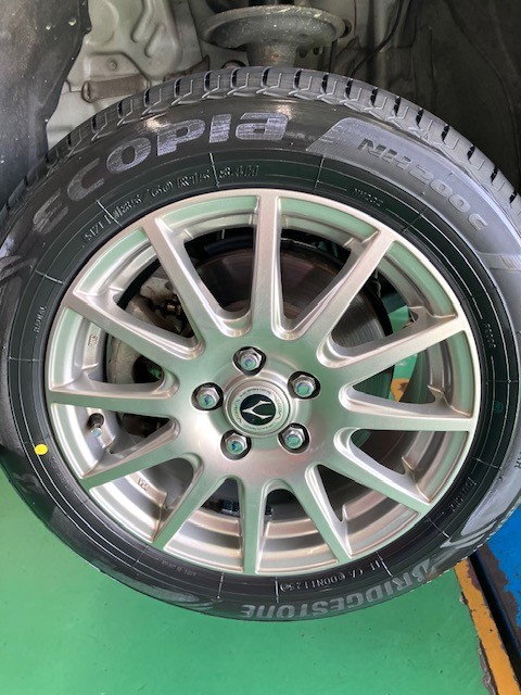 MICHELIN185/60R15 旧型シエンタ用タイヤホイール付 シエンタ(車) 170系 シエンタ純正 185/60R15 2023年夏タイヤ 70%-80%山