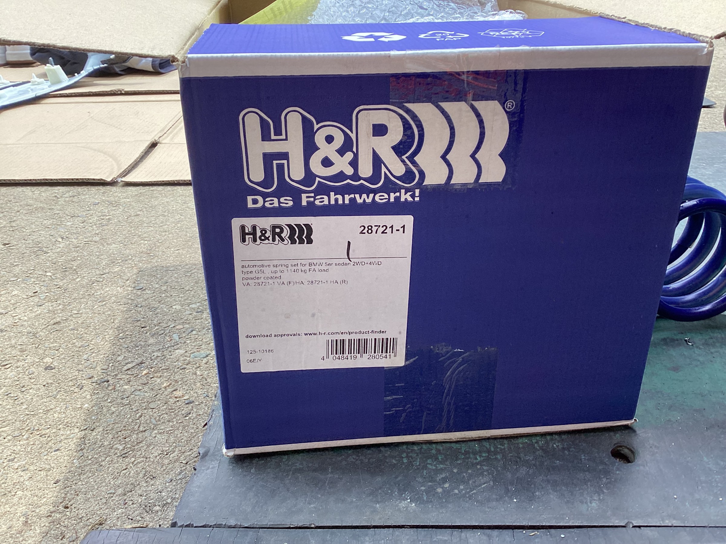 5シリーズ G30 H&Rダウンサス取り付け | スタッフ日記 | ミスター