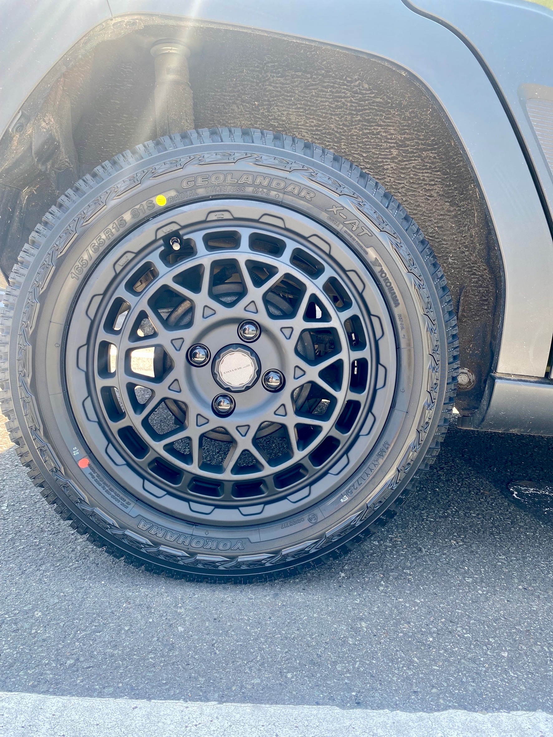 WEDS】大人女性の拘りオフ感！！タフトにマッドヴァンスの15インチ装着