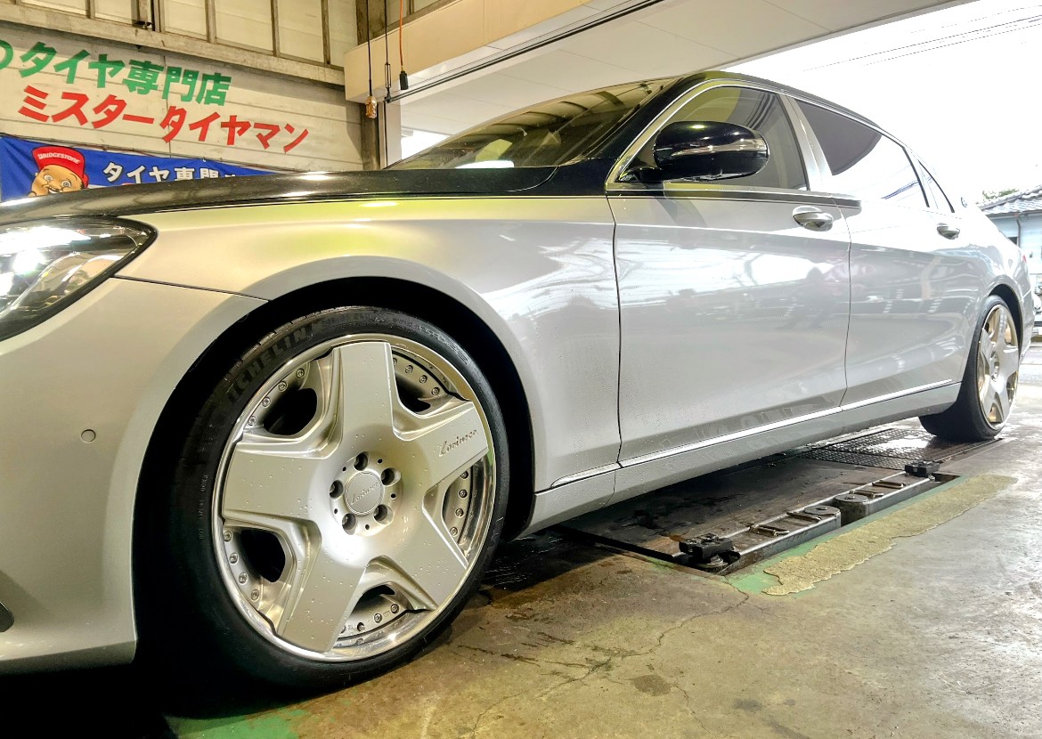 ☆メルセデス・ベンツ マイバッハ ホイール取り付け