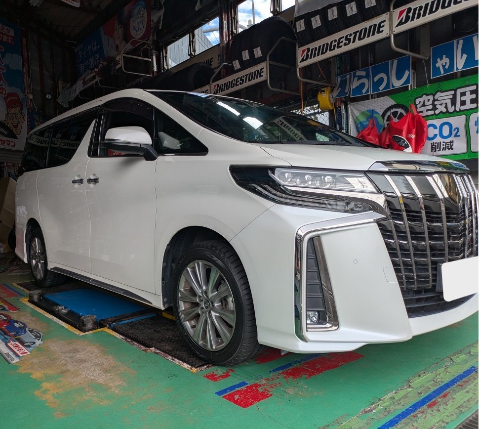 アルファード トーヨー トランパス mp7 235/50R18 | トヨタ