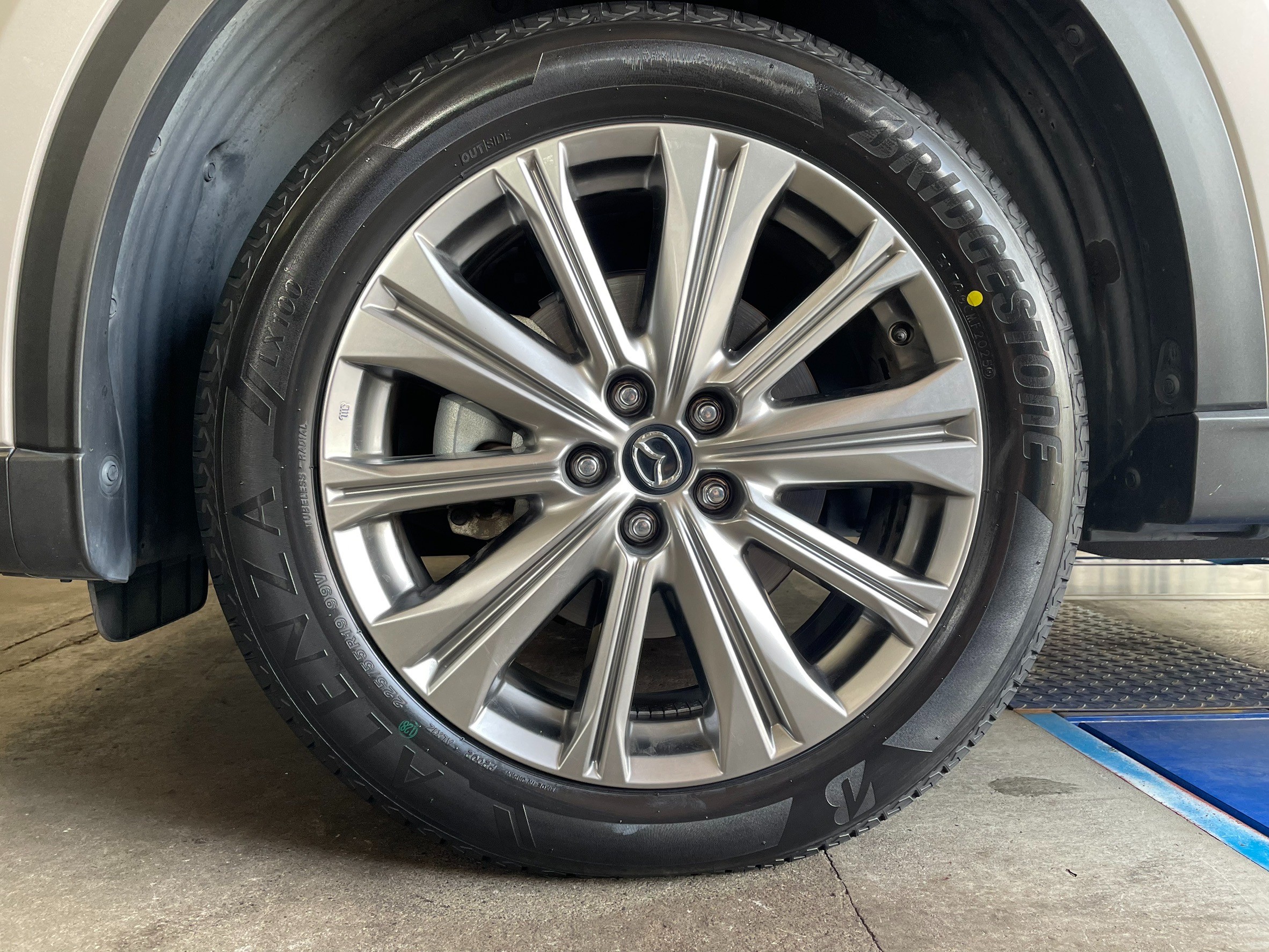 ア*チ様 アレンザ LX100 2022年製 CX５ タイヤホイールセット CX-5 ALENZA LX100装着させていただきました！ | マツダ CX-5