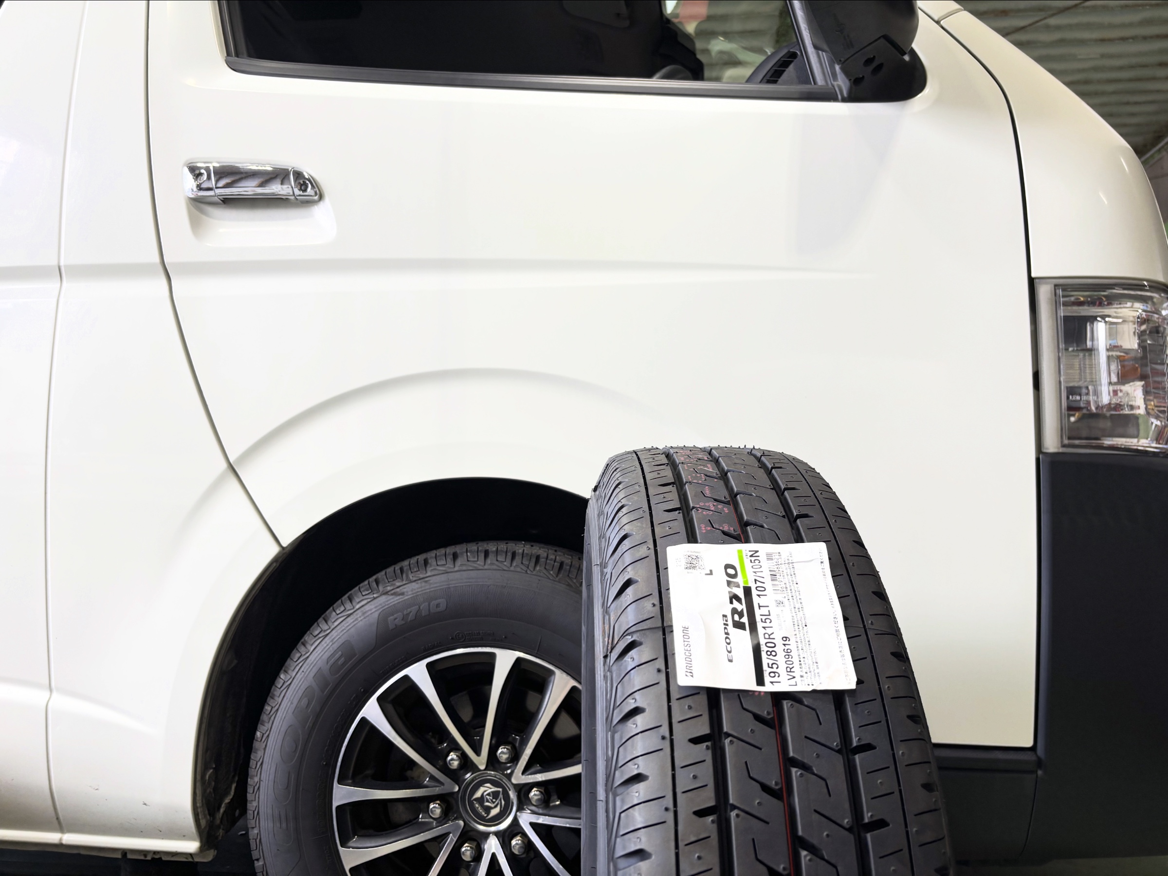 ハイエースにも「 ECOPIA R710 」 | トヨタ ハイエース タイヤ