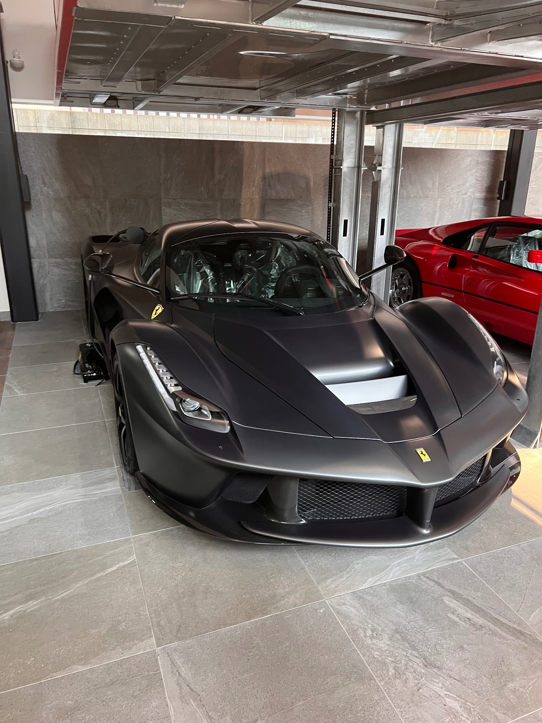 夢のスーパーカーに出会った話〜F40やエンツォ、ラフェラーリの