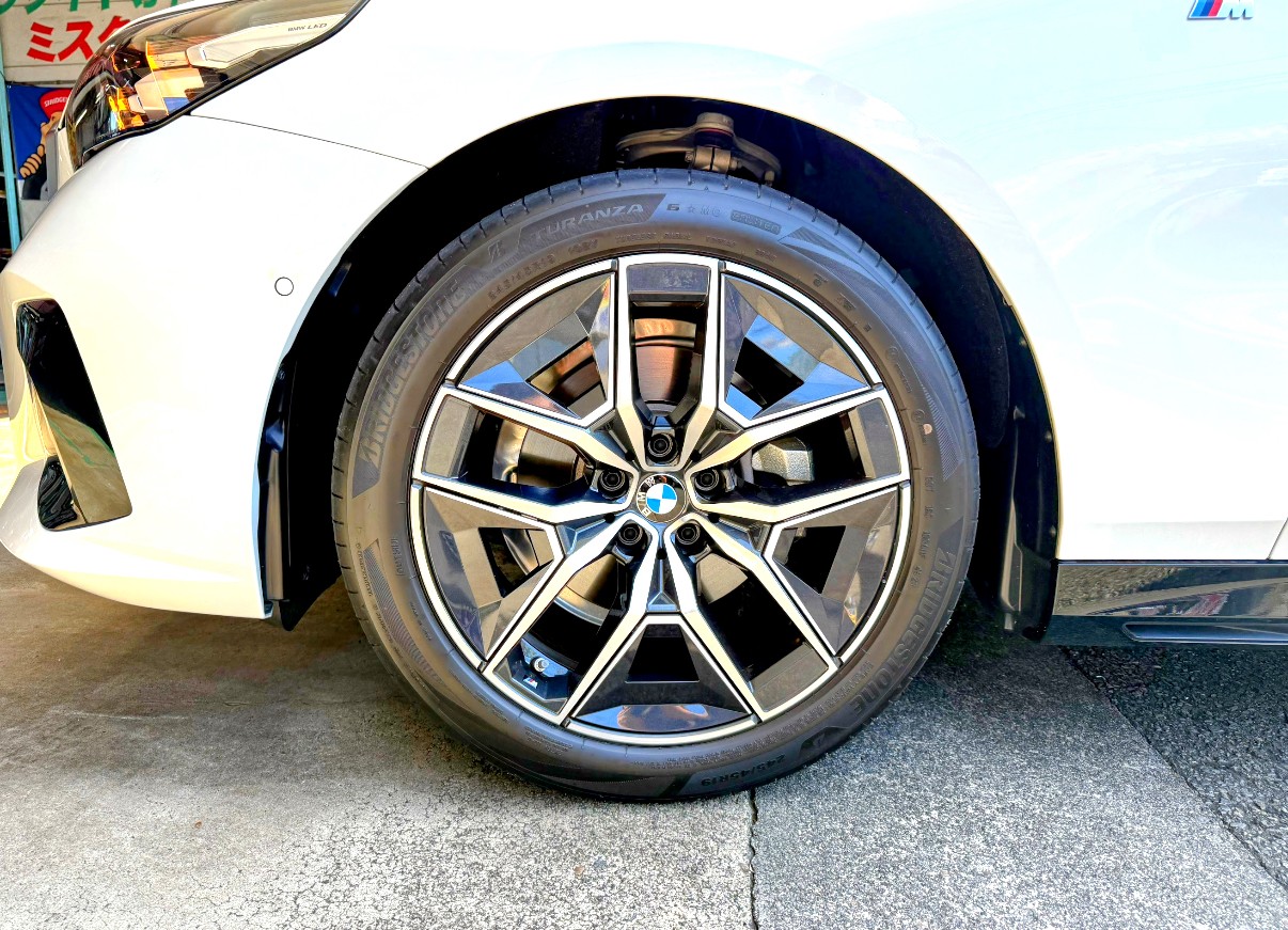 ☆BMW 523i ホイール・タイヤ交換☆ | BMW 5シリーズ ホイール タイヤ