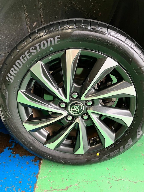 現行ヴォクシーS-Z（ハイブリッド）のお客様 タイヤサイズは205/55R17