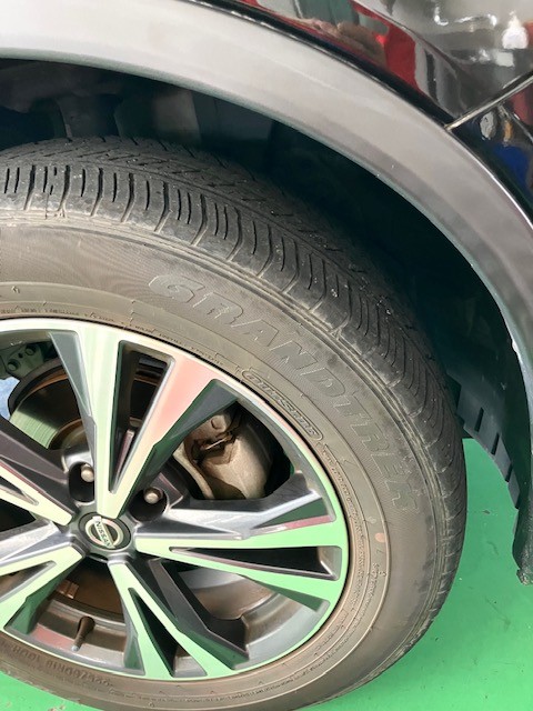 Kazu様送料込　T32 エクストレイル 溝有 DL 225/60R18 車検 流用サイズ バリ溝】ニッサン T32 エクストレイル 純正 18in 7J