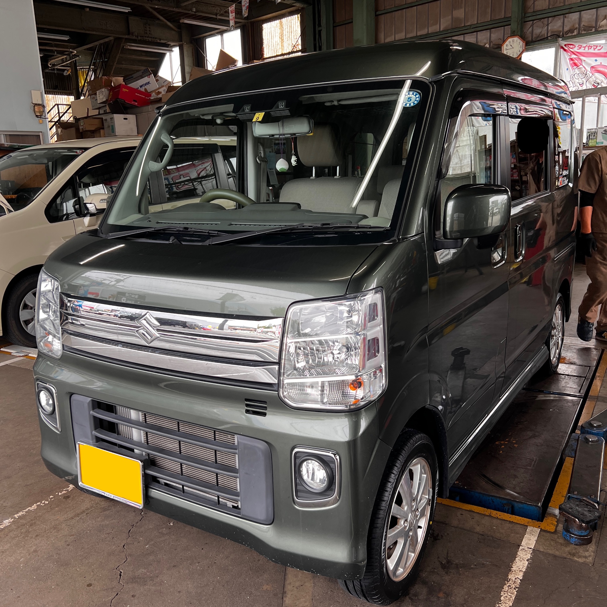 エブリィ 車検整備＆タイヤ交換 | スズキ エブリイワゴン タイヤ