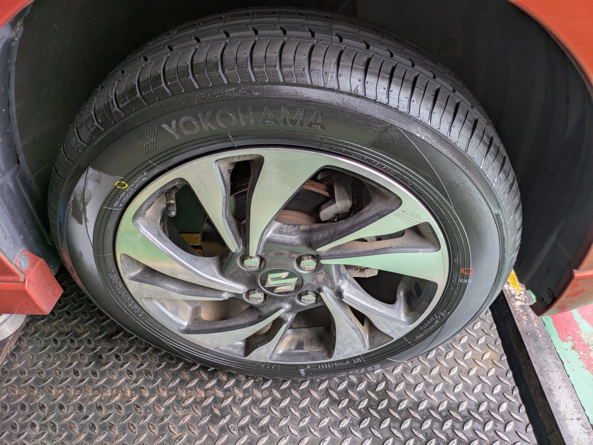 ソリオ純正15インチ　ヨコハマブルーアース165/65r15 スズキ SUZUKI ソリオバンディッド純正 15インチ ヨコハマ