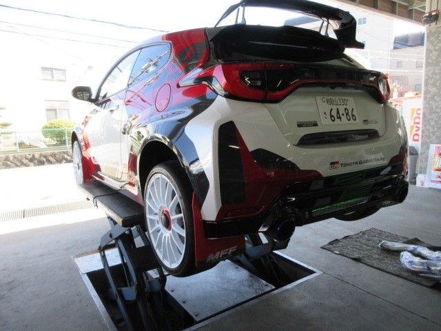 GRヤリス ロバンペラ君直管・ソリオパンク・エブリィの車検整備