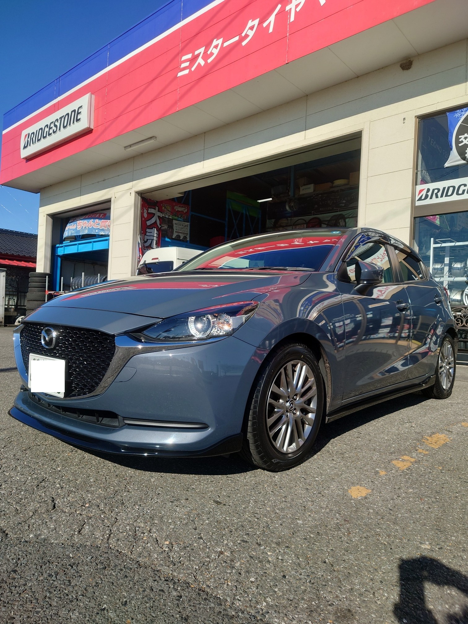 マツダ MAZDA2 Playz PX-Ⅱ 185/60R16 装着 【タイヤ交換