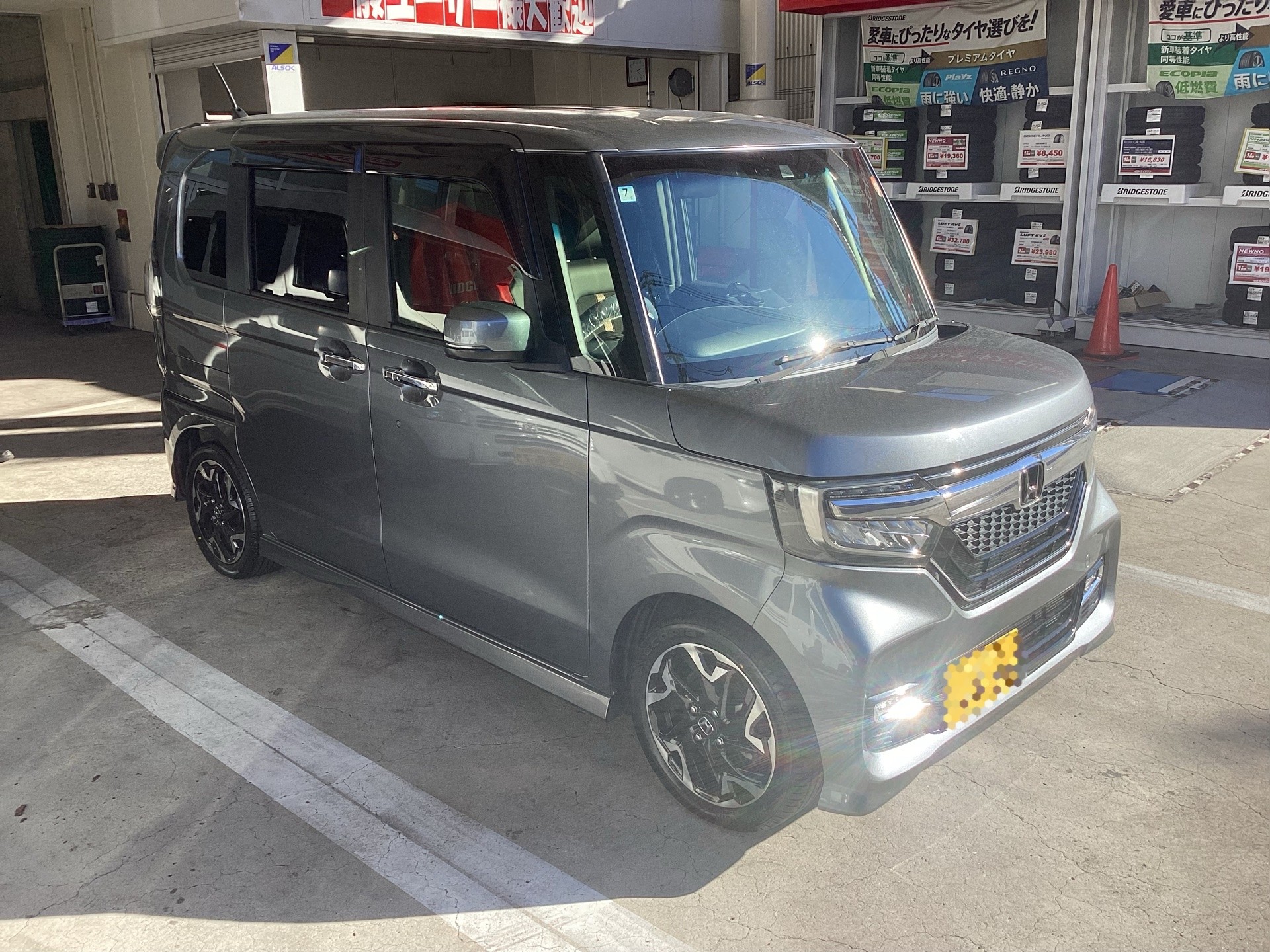 ☆彡ホンダN-BOXカスタム エコピアNH200C 165/55R15タイヤ交換☆彡