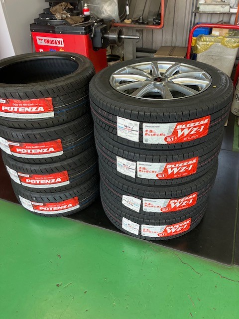 きょろちゃんぴっ☆現行プリウス専用スタッドレス195/50R19 50 プリウス スタッドレスタイヤ 15インチアルミホイル 195/65R15