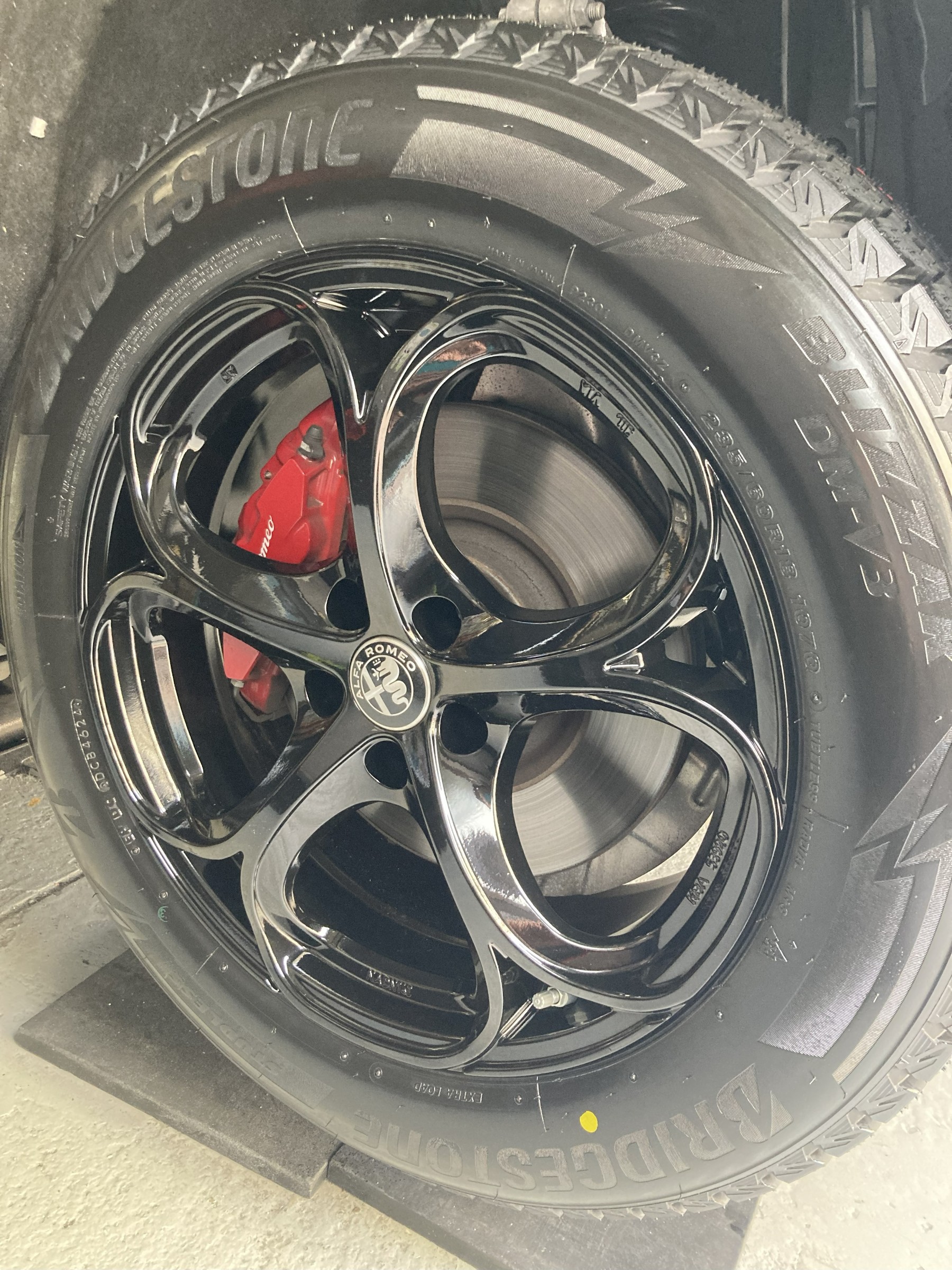 アルファロメオ ステルヴィオ スタッドレスSET | アルファロメオ