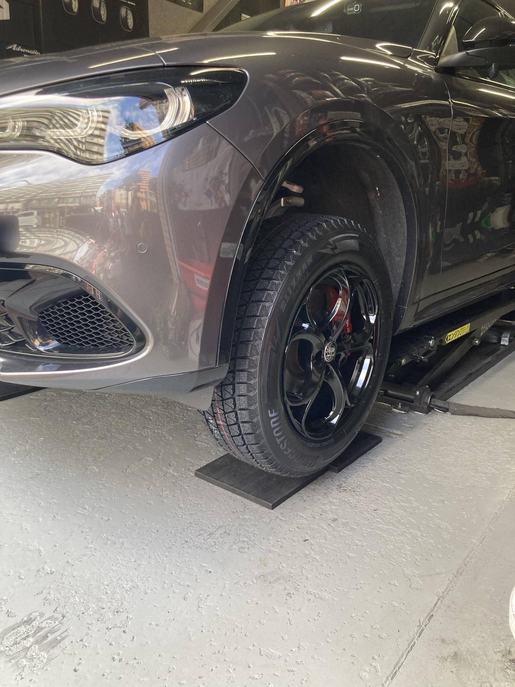 アルファロメオ ステルヴィオ スタッドレスSET | アルファロメオ