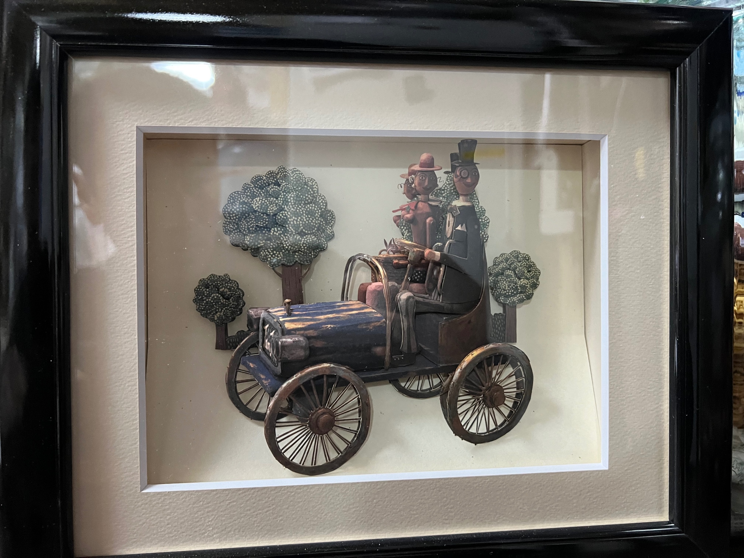 スタッフ日記：切り絵の立体アート「シャドーアート」を購入しました