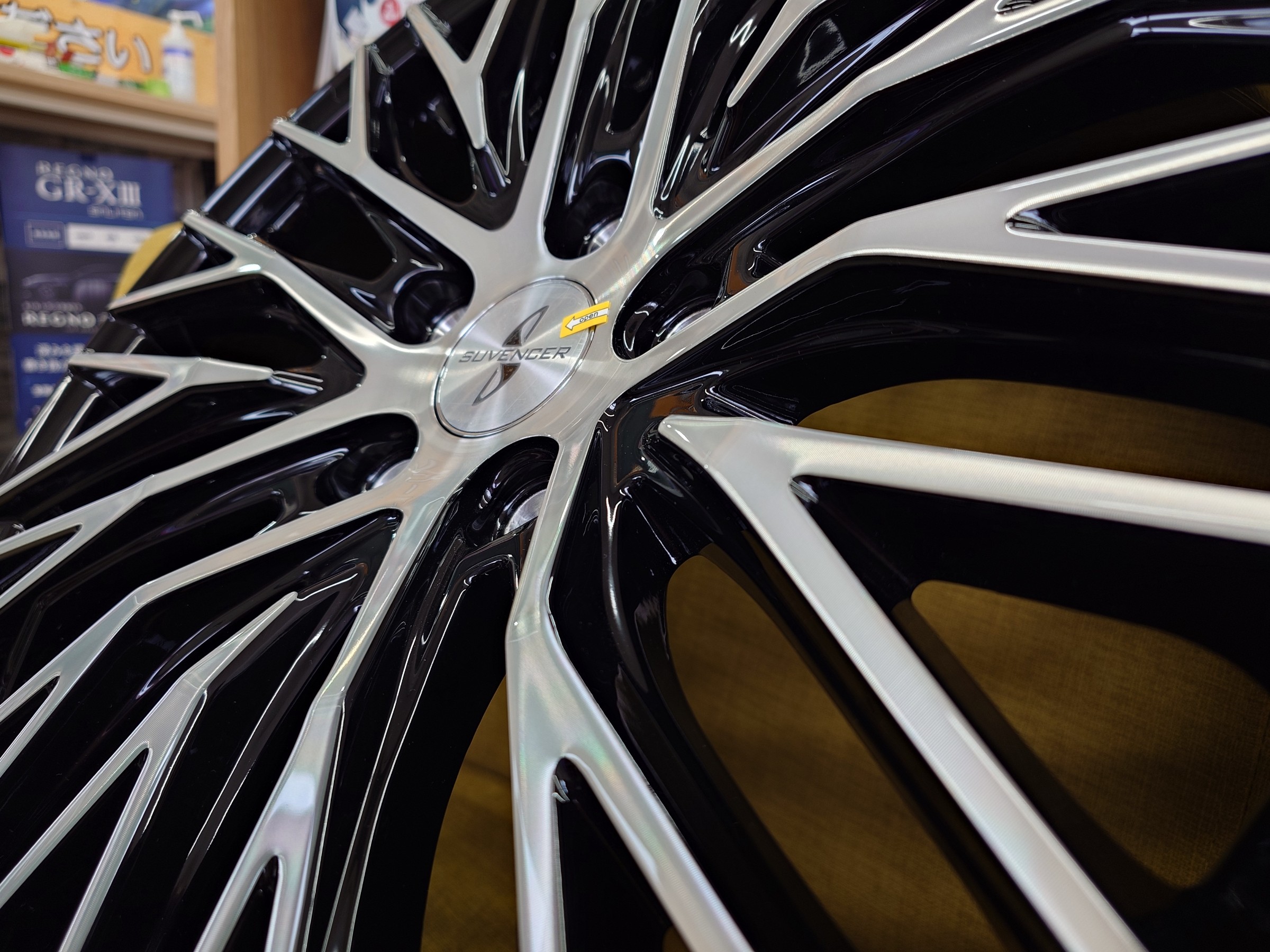 ☆2026年2月新発売のアルミホイール【サヴェンサーLX-M15】 | トヨタ