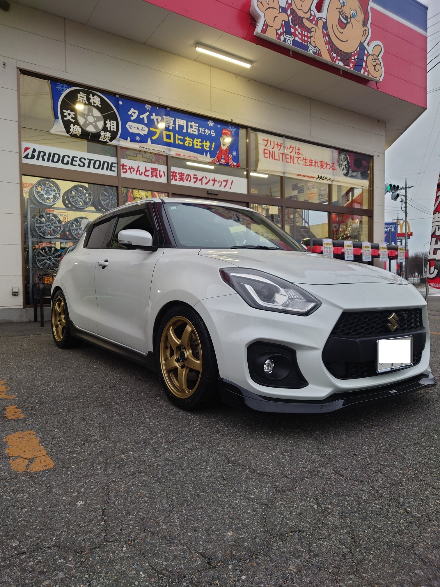 スズキ スイフトスポーツ ZC33 ヨコハマ アドバンネオバ AD009 215