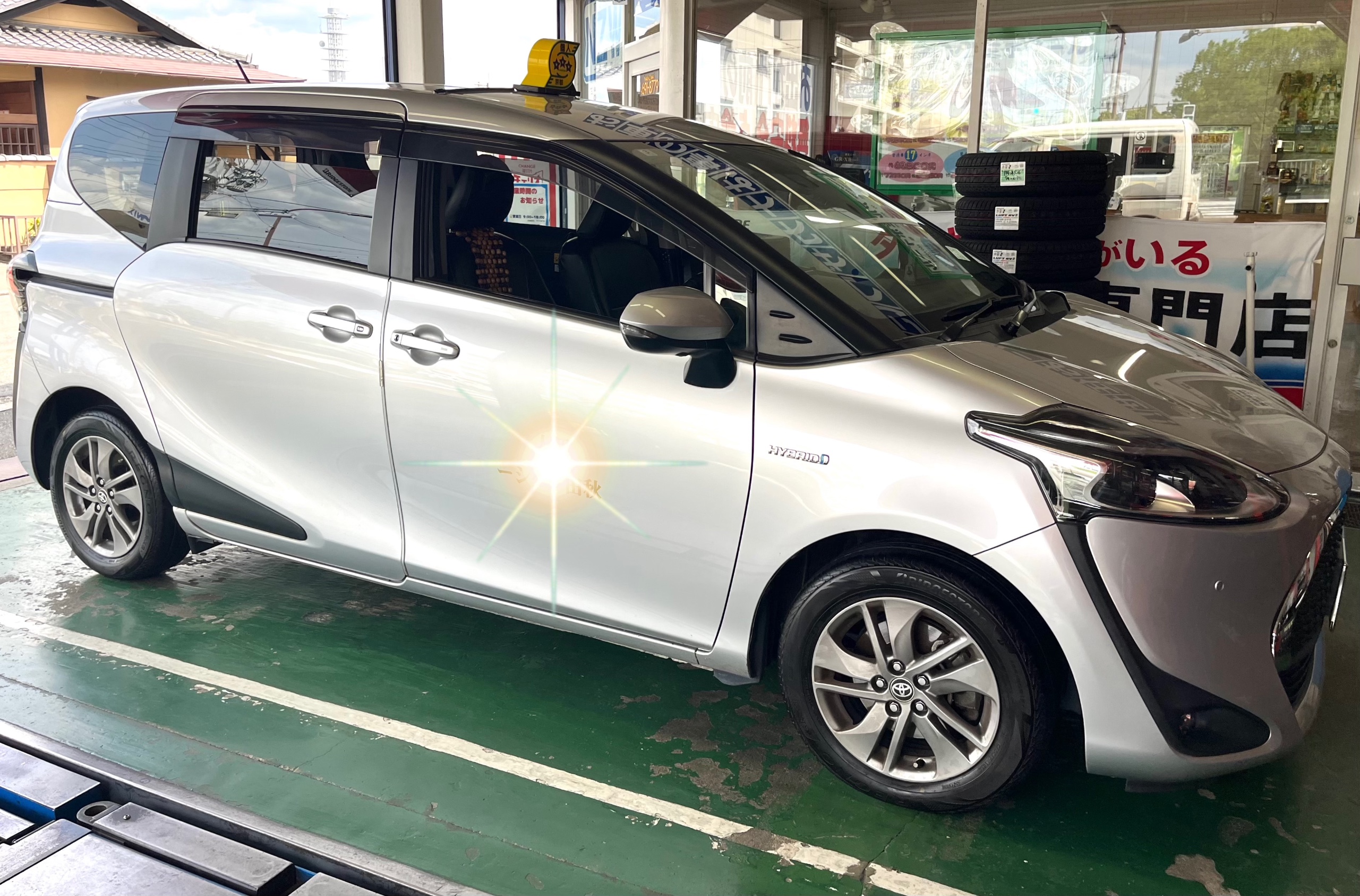 毎年レグノを購入して頂ける営業車の超ぉ〜常連さんd(￣ ￣) | 技術