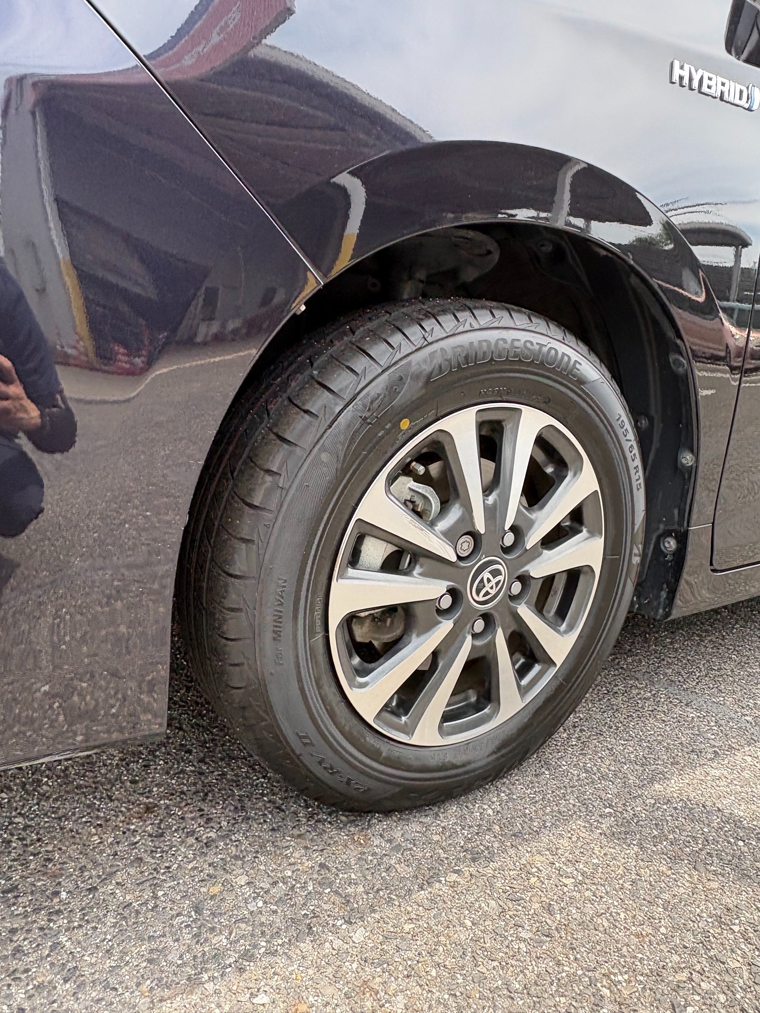 トヨタ エスクァイア タイヤ交換 Playz PX-RVⅡ 195/65R15 | トヨタ