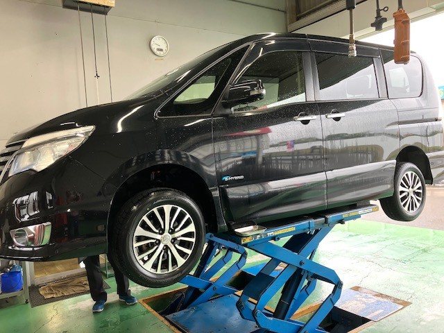 雨が多いとパンクが増えます | 日産 セレナ タイヤ タイヤ・ホイール