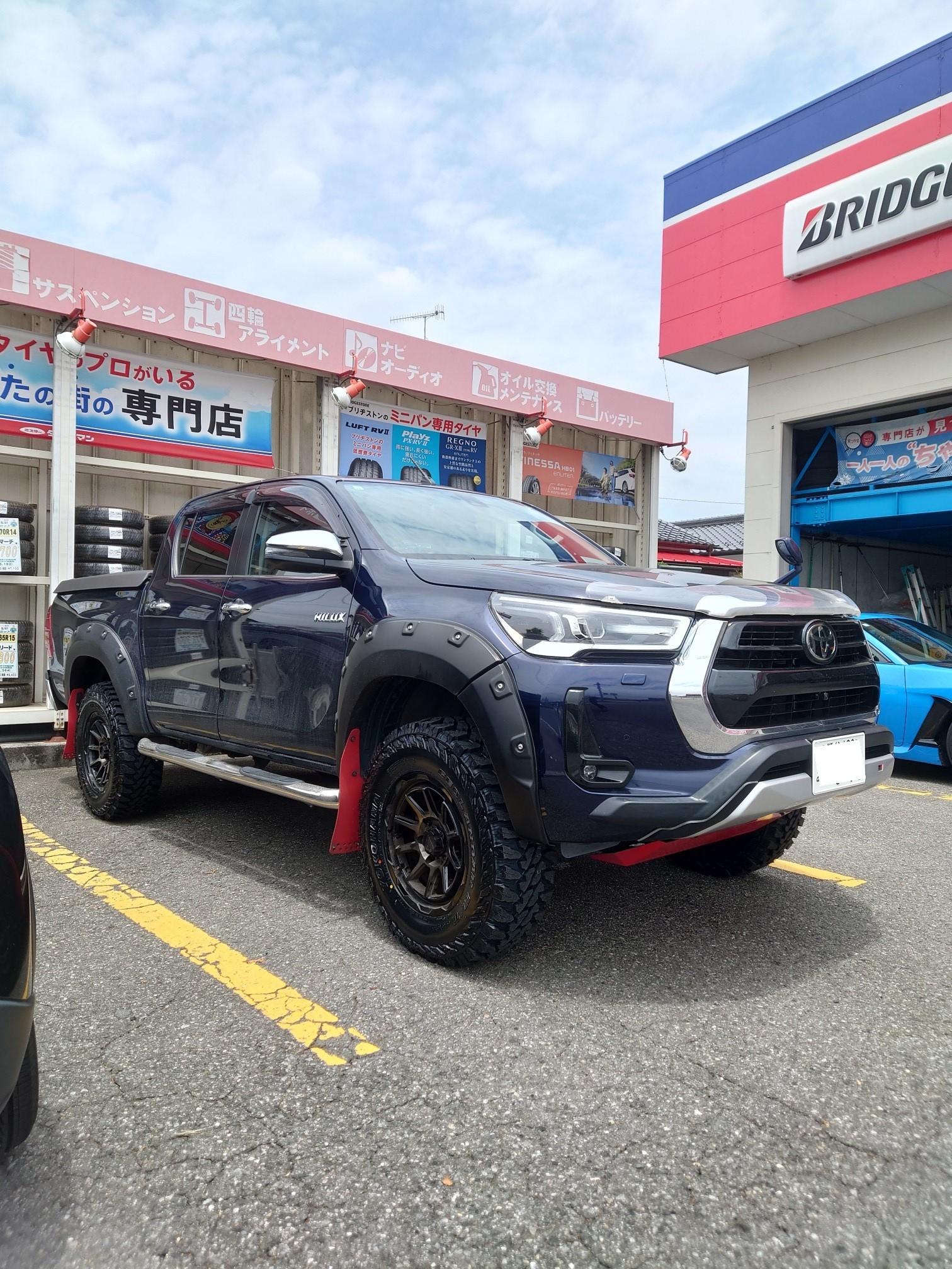 タイヤ交換】トヨタ ハイラックス × ヨコハマ ジオランダーM/T G003