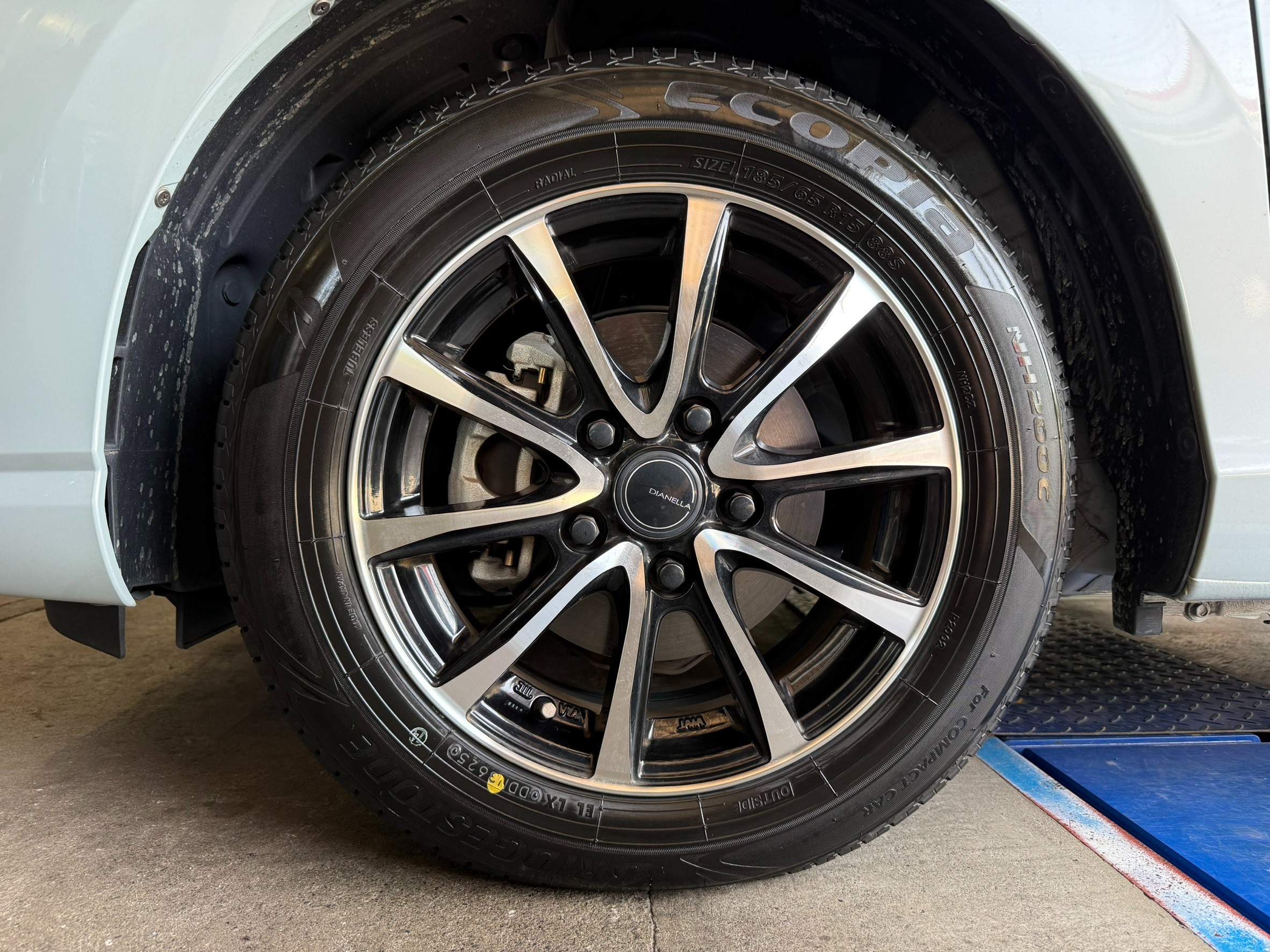 フリードのタイヤ交換をさせていただきました！ | ホンダ フリード