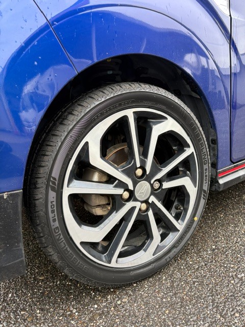 ダイハツ キャスト タイヤ交換 セイバーリング SL201 165/50R16