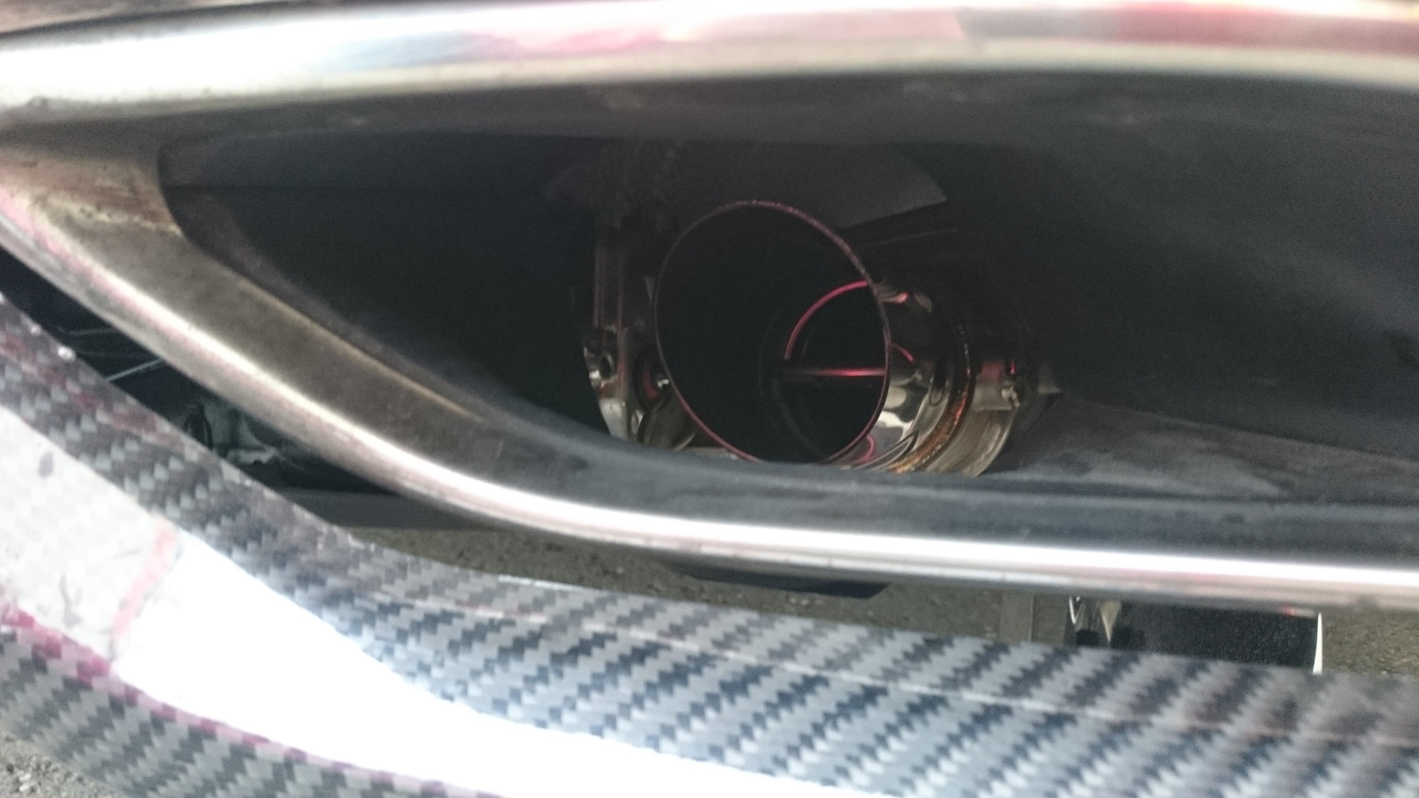 レクサスLSに可変バルブ付きマフラー取り付け | レクサス LS その他